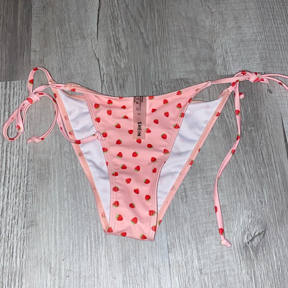 SHEIN BIKINI BOTTOMS